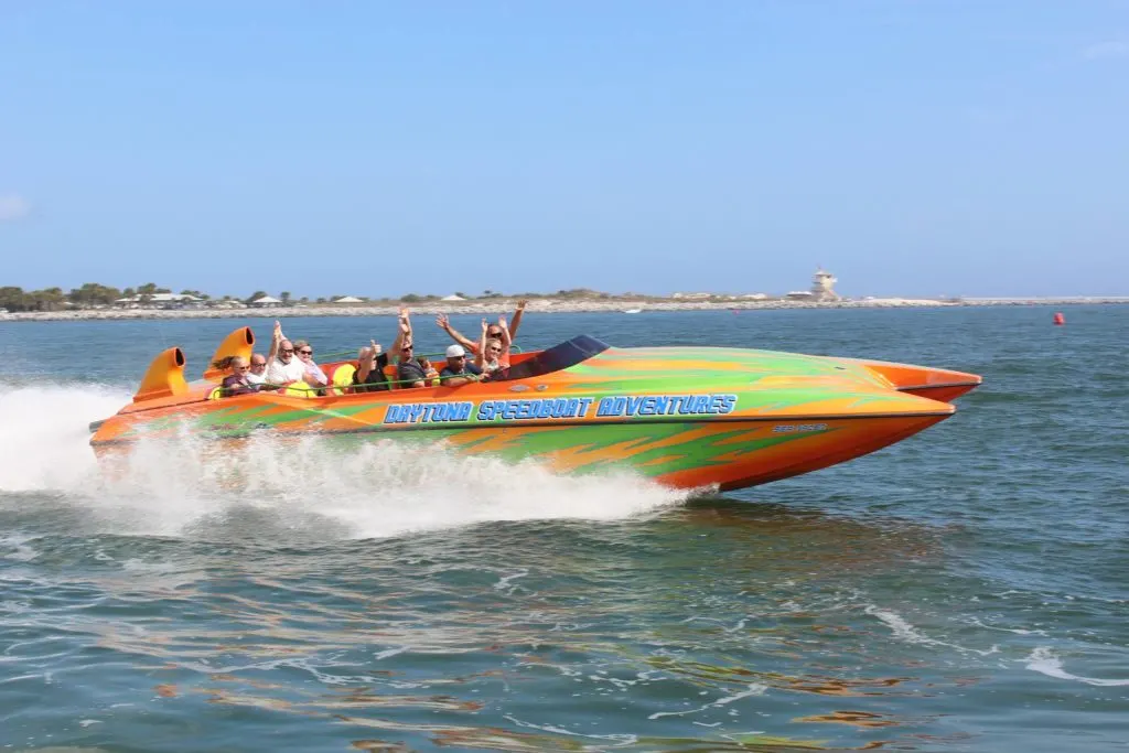 Experience the Thrill of Daytona Speed Boat Adventures