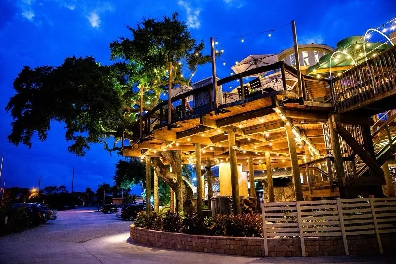  treehouse-restaurant-new-smyrna-beach