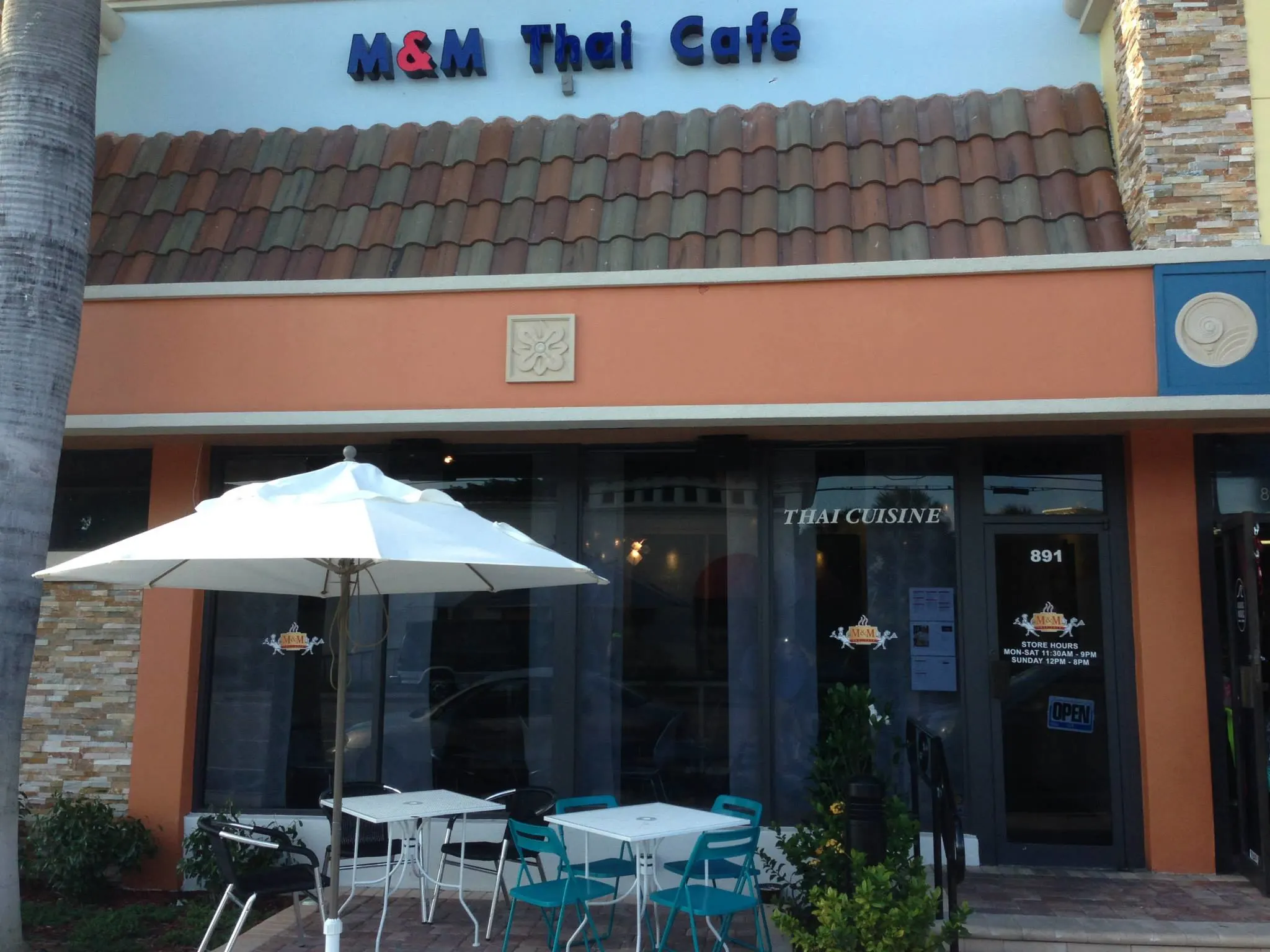 M&M Thai Café