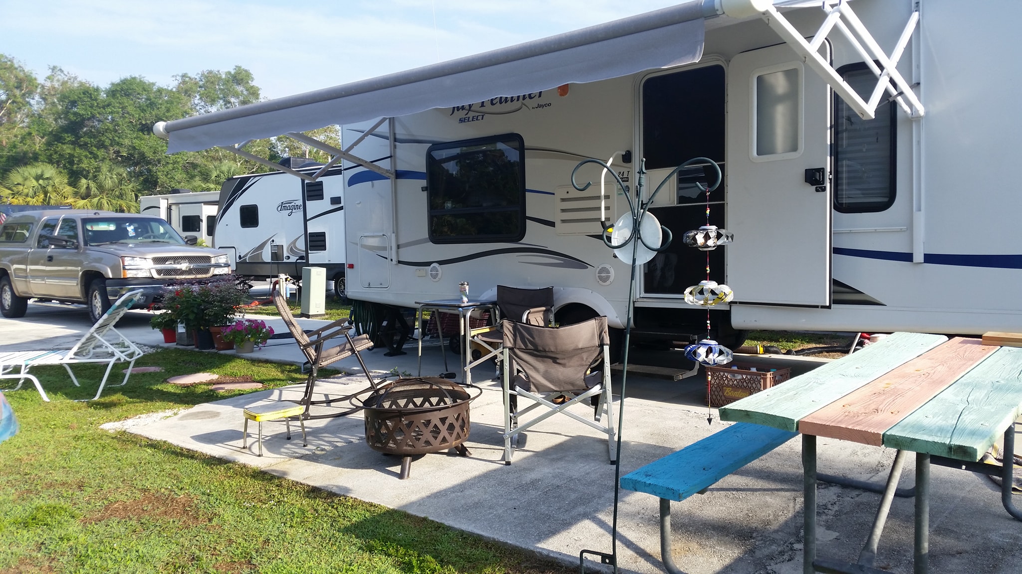 RV Camping at West Jupiter Camping Resort