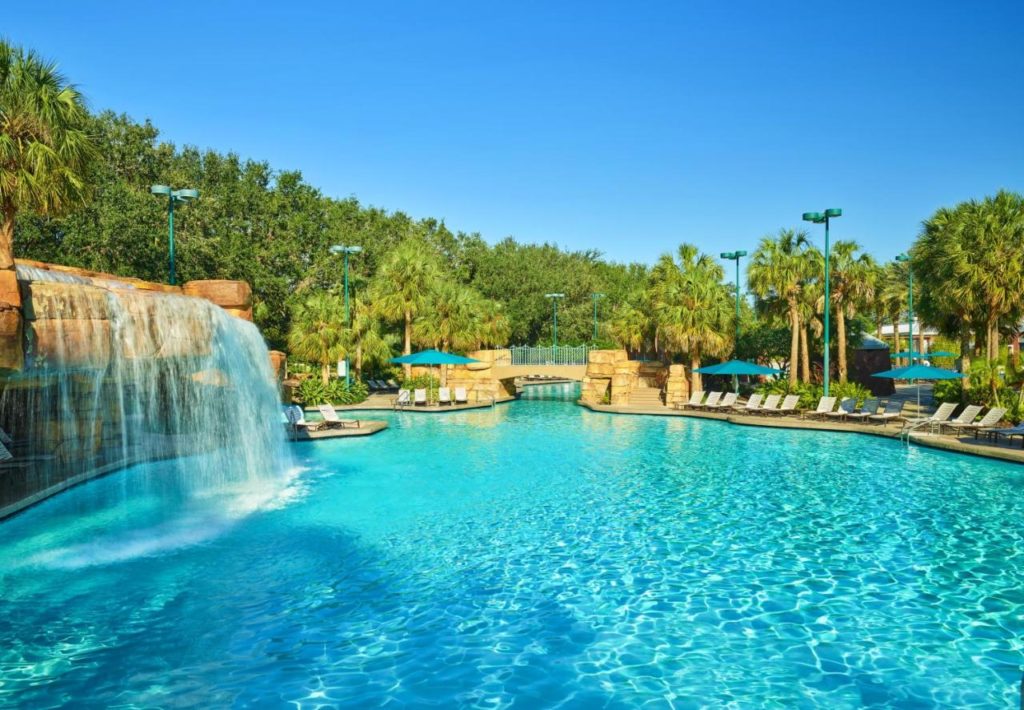 hotel with lazy river orlando