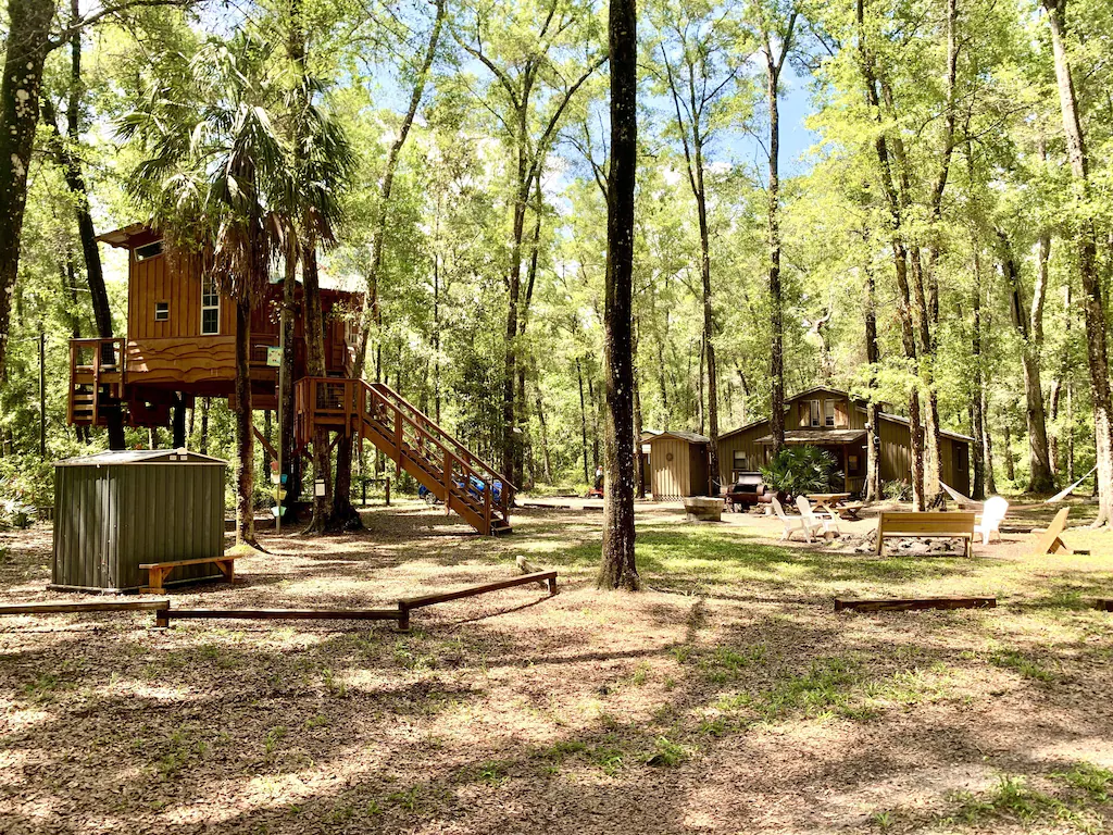 cabins-treehouse-in-florida