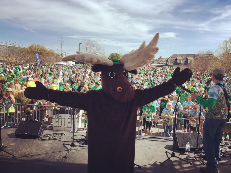 moose-mascot-at-mcguires-run