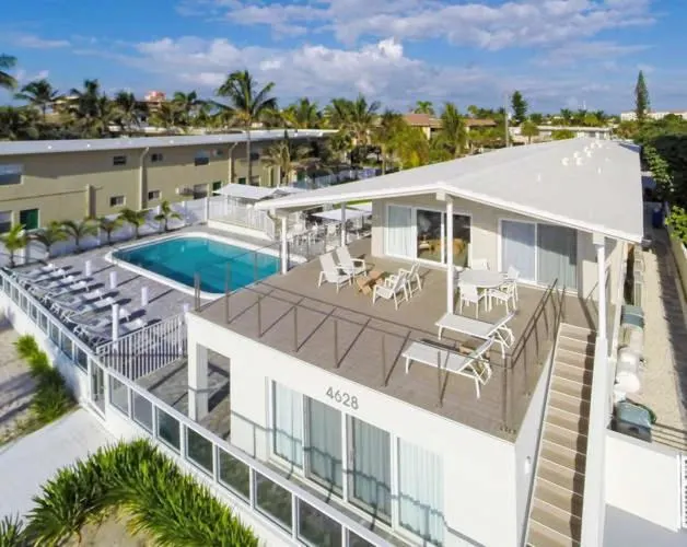 Aerial view of the roof and pool at Tides Inn Fort Lauderdale