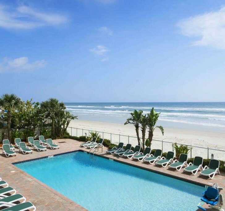 14 Best Daytona Beach Oceanfront Hotels You Must Stay at!