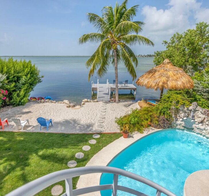 8 Best Beachfront Hotels in Key West Worth Paying For!