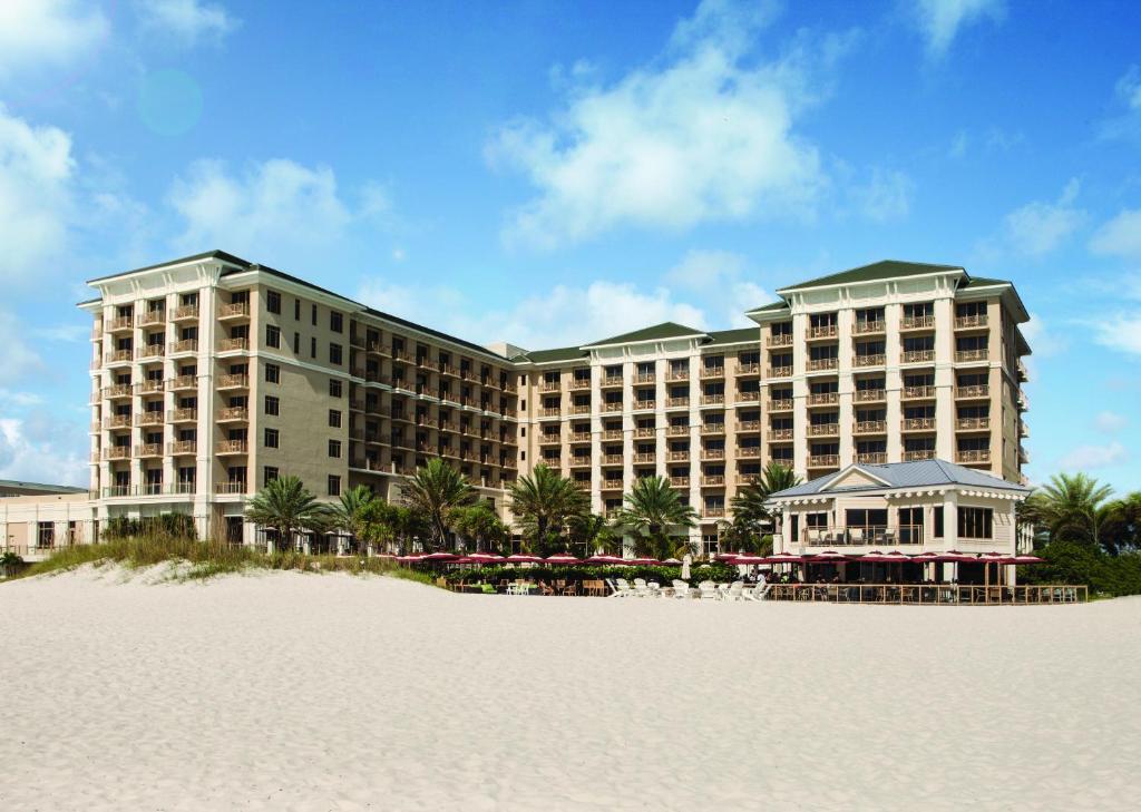 View of the Sandpearl Resort from the private beach, in Clearwater Beach, Florida